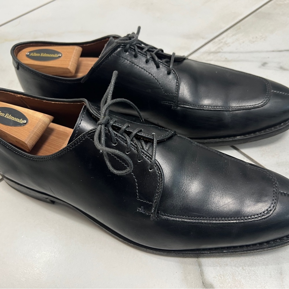 Allen Edmonds Black Leather Men's 10.5D Delray
